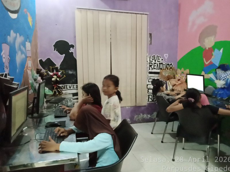 Kegiatan Membaca dan Belajar Komputer Tanggal 28 April 2026