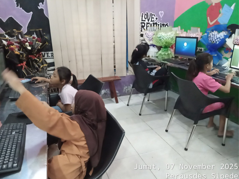 Kegiatan Membaca dan Belajar Komputer Tanggal 07 November 2025