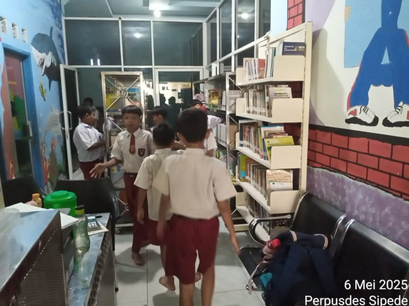 Kegiatan Membaca dan Belajar Komputer Tanggal 06 May 2025