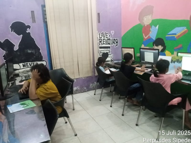 Kegiatan Membaca dan Belajar Komputer Tanggal 15 Juli 2025