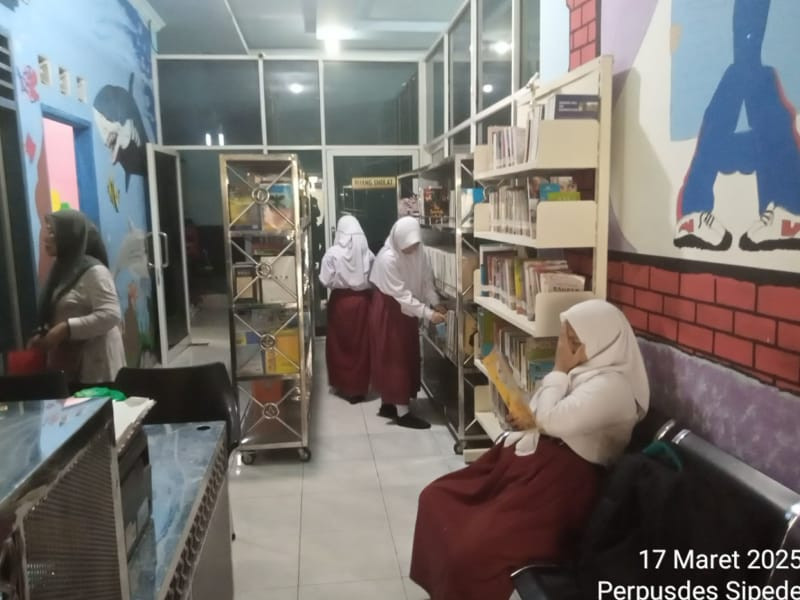 Kegiatan Membaca dan Belajar Komputer Tanggal 17 Maret 2025