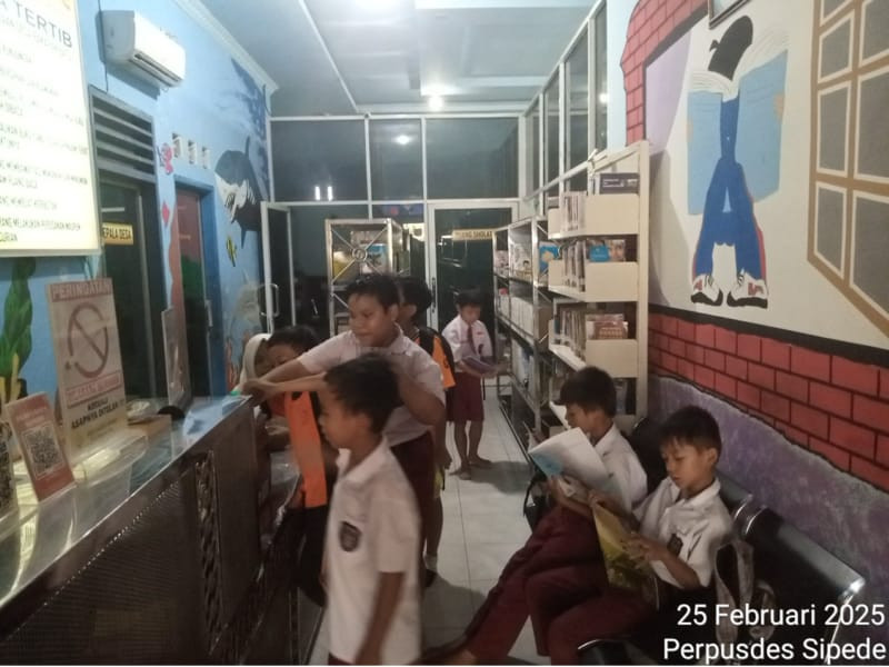 Kegiatan Membaca dan Belajar Komputer Tanggal 25 Februari 2025